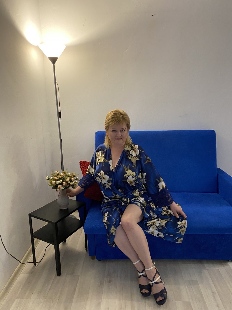 шлюхи Питера ветка сакуры