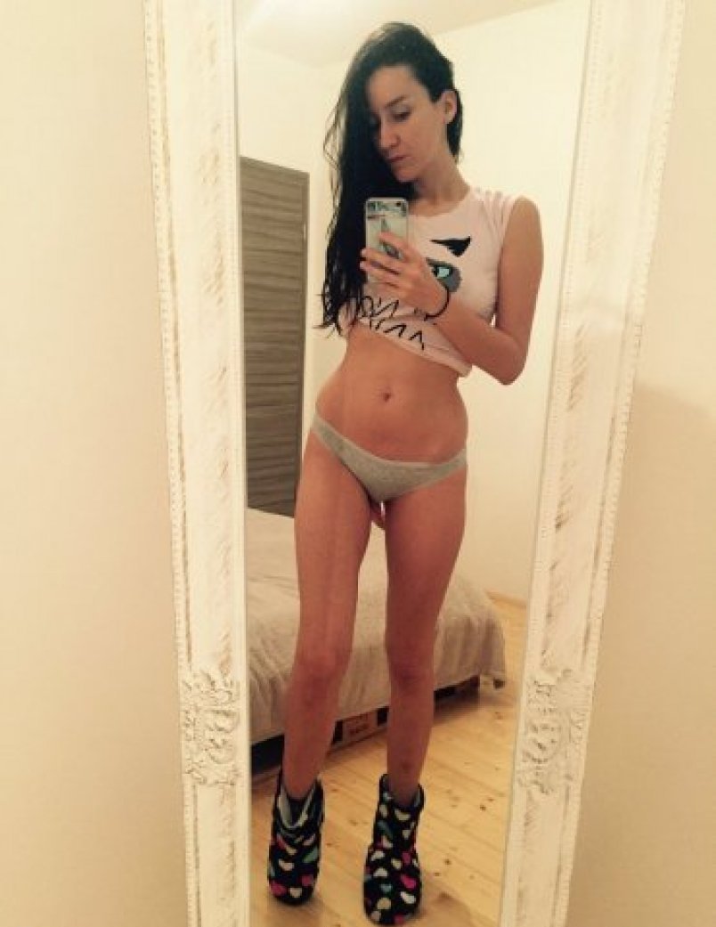 Леночка - Индивидуалка СПб +7(981)126-12-57