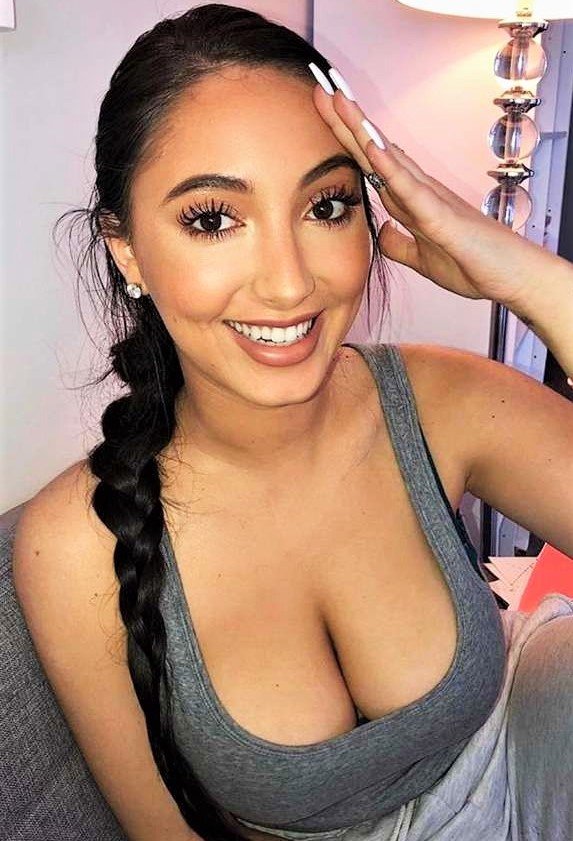 Кира - Индивидуалка СПб +7(981)155-42-85