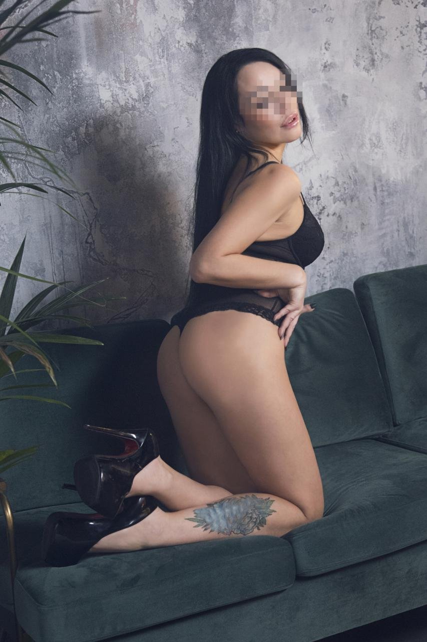 Гуля - Интим салон СПб +7(911)830-07-16