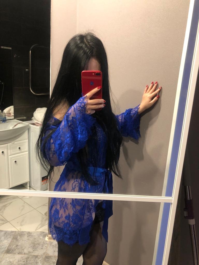 Варя - Проститутка СПб +7(981)214-21-80